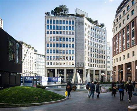 Milano, il leggendario attico di Gucci in piazza San .